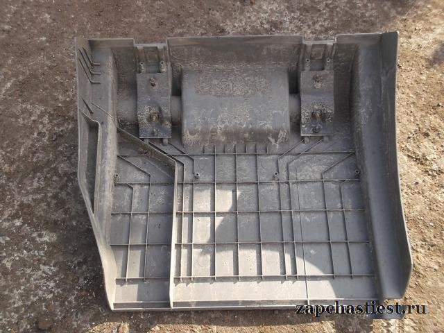 Крыло передняя часть RH Mercedes Benz 9305200119