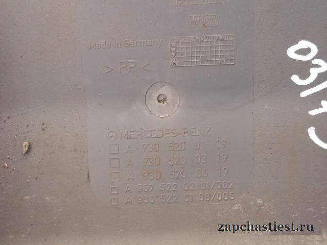 Крыло передняя часть RH Mercedes Benz 9305200119