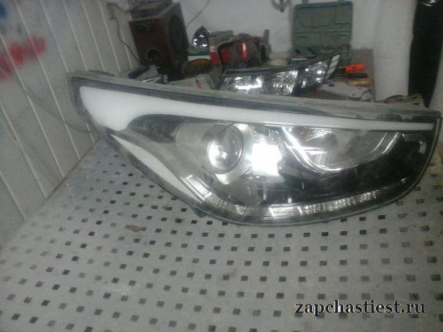 Hyundai ix35 ix 35 правая фара диодная