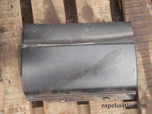 Накладка на крыло RH Iveco 504047645