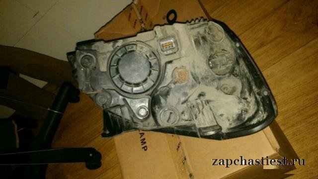 Левая фара Kia Rio FL 2010
