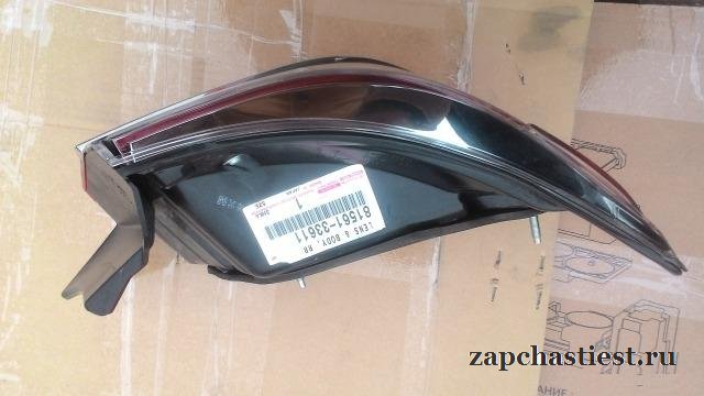 Фонарь задний левый внешний Camry 8156133611