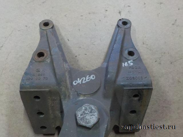 Кронштейн рессоры Mercedes Benz 9413200070
