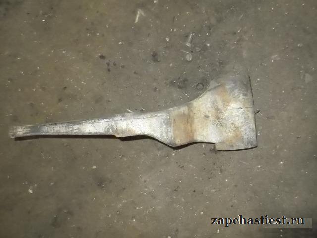 Кронштейн рессоры RH Mercedes Benz 9493220203