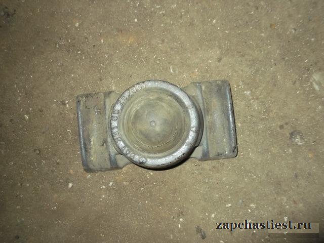 Отбойник передней рессоры Mersedes Benz 9413310526