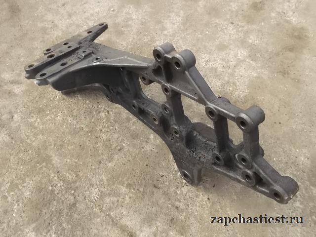 Кронштейн рессоры LH Mercedes Benz 9303221001
