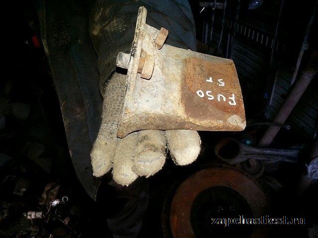Продам кранштеин рессоры М. Фусо 97г
