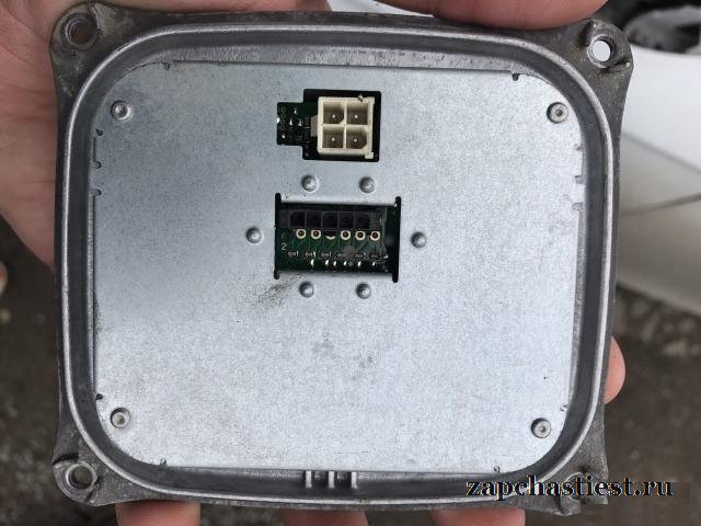 Блоки розжига ксенона Audi A4 b8, 8k0 907 472 A