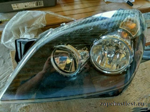 Фара на opel astra h