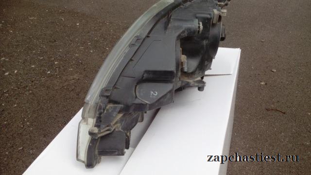 Фара Toyota Harrier 97-03 правая, оригинал, б/у