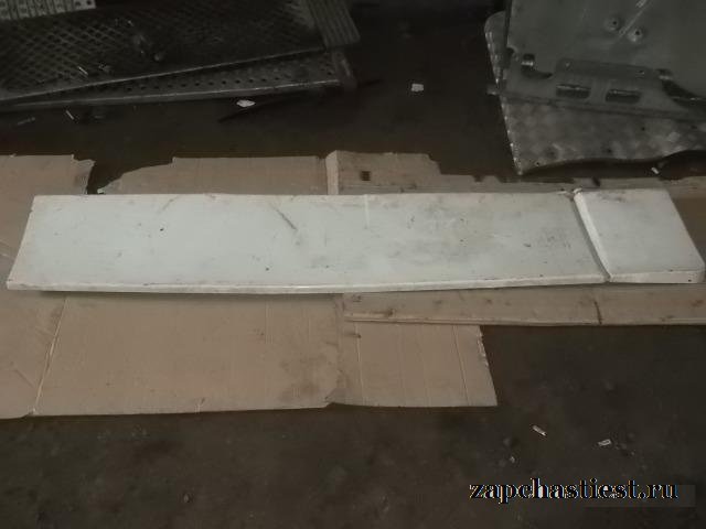 Спойлер кабины Volvo 20360813