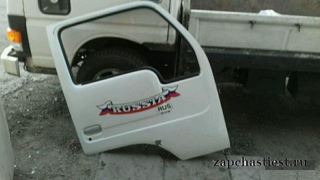 Дверь правая ниссан атлас