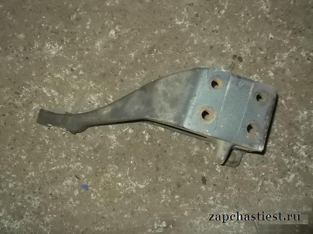 Кронштейн кабины слева Mercedes Benz 9423170001