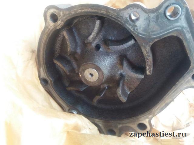 Водяная помпа на Hitachi 200-3 8980228221