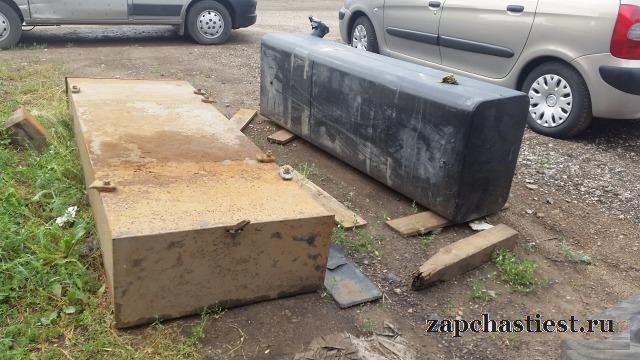 Топливный бак 600л на полуприцеп