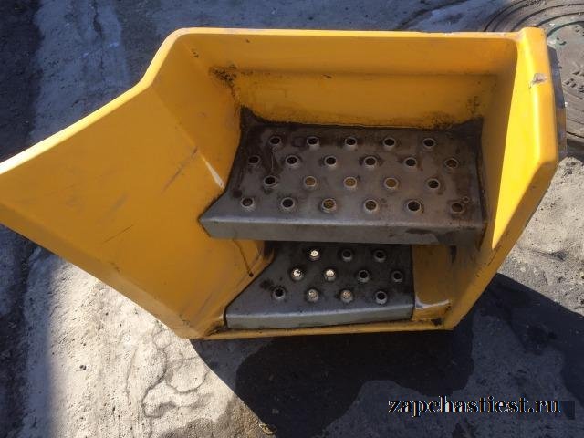 Подножках Ford Cargo