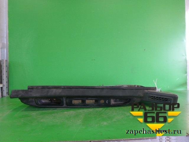 Обшивка двери передней левой Hyundai HD-500 с 2010