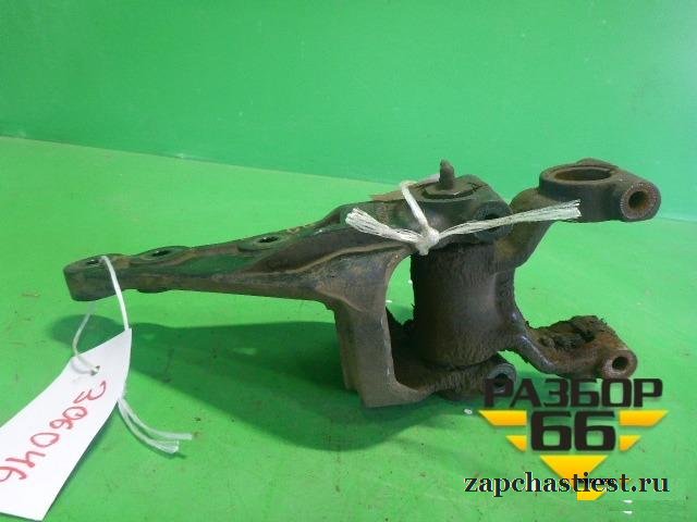 Кронштейн передней рессоры Hyundai HD-500 с 2010г