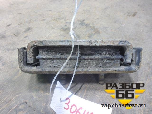 Опора двигателя левая Hyundai HD-500 с 2010г