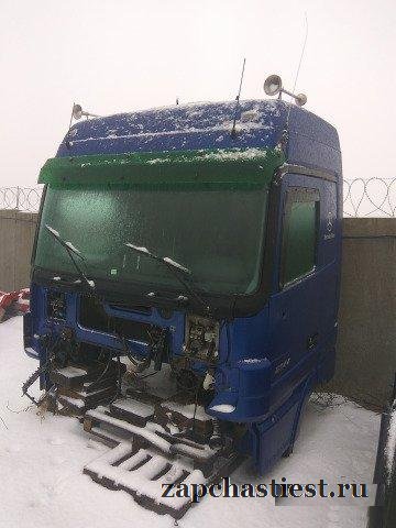 Кабина мерседес Actros актрос 2004 год