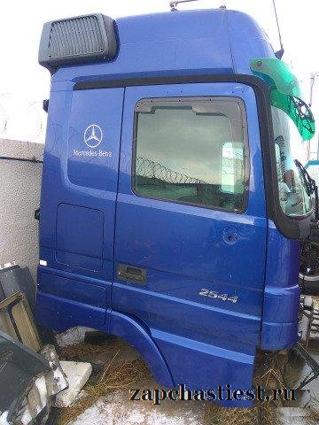 Кабина мерседес Actros актрос 2004 год