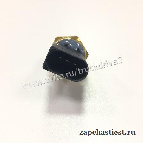 Датчик давления масла Мерседес Actros A0071530828