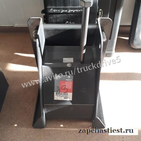 Кронштейн крепления запасного колеса Рено Premium
