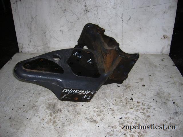 Кронштейн торсиона (К раме левый) Renault