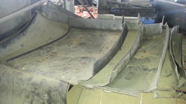 Крыло переднее левое задняя часть MAN 85612100007