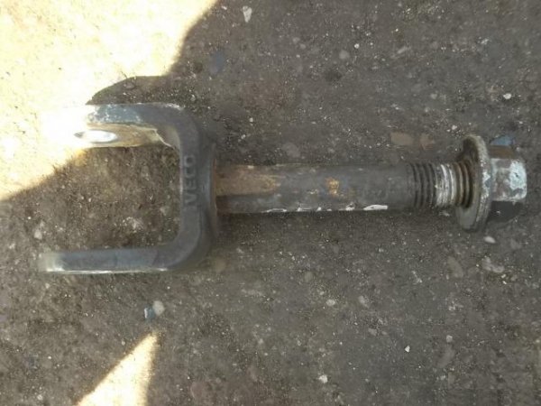 Опора переднего амортизатора нижняя Iveco 41013677