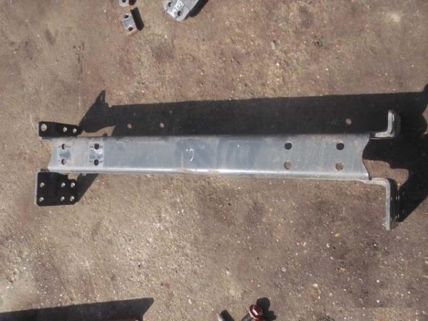 Траверса рамы поперечная Iveco 504027363