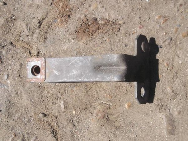 Кронштейн рамы Volvo 20428968