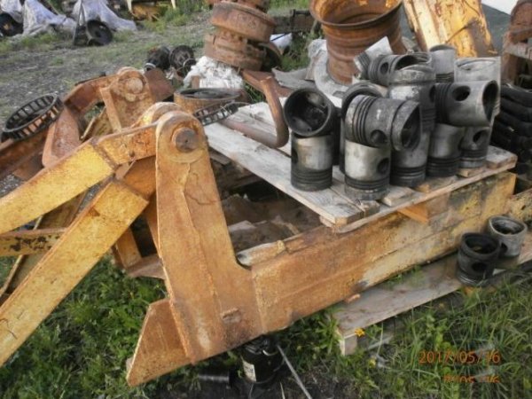 К-700, Кировец рама задняя