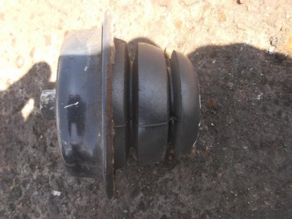 Отбойник рессоры Iveco 42088284