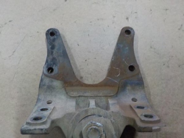Кронштейн рессоры Mercedes Benz 9413200070