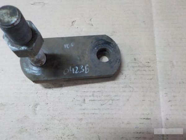 Серьга рессоры Mercedes Benz A9413220020