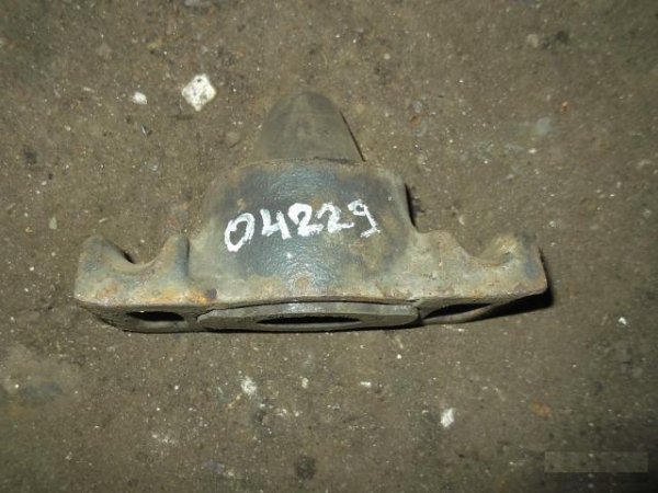 Отбойник передней рессоры Mersedes Benz 9413310126