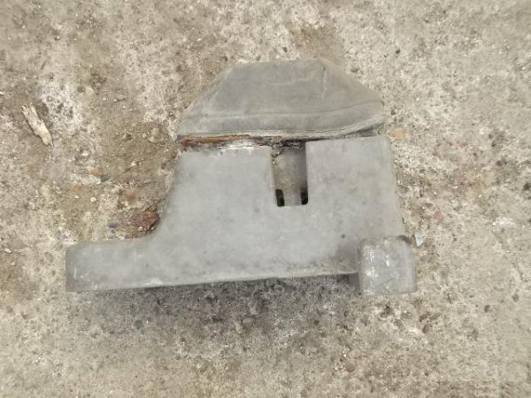 Кронштейн рессоры Volvo 20367752