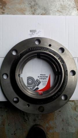 601246 Ступица Manitou(Маниту)