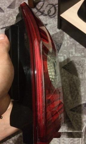 Продам задние фонари на Приору хэтчбек