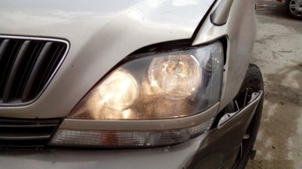 Фара Toyota Harrier 97-03 левая, оригинал, б/у