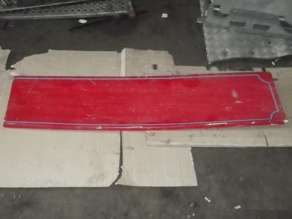 Спойлер кабины Volvo 20406861