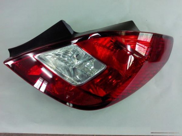 Фонарь задний opel corsa D 5D правый