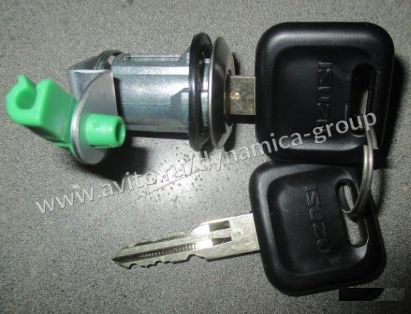 Замок двери L Isuzu Giga CXZ/CYZ CYZ51 Euro3.4