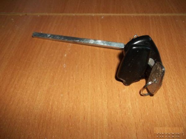 Сердечник водительской двери на автобус паз