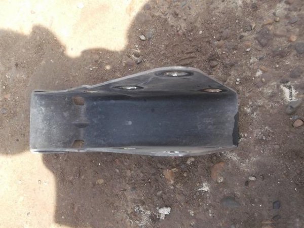 Кронштейн замка кабины Volvo 1075452