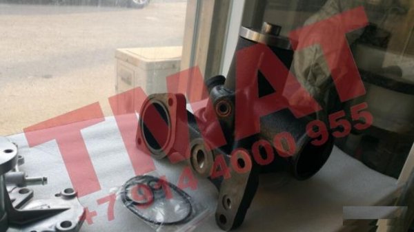 Помпа водяная Mitsubishi 6D24 ME158623
