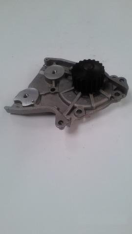 Помпа mazda FE