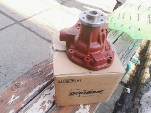 Водяная помпа на doosan DX300