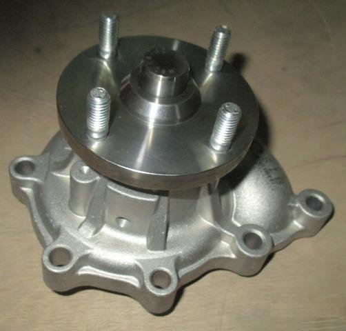 Помпа водяная для KIA Вongo 3 / J3, 2004, OEM